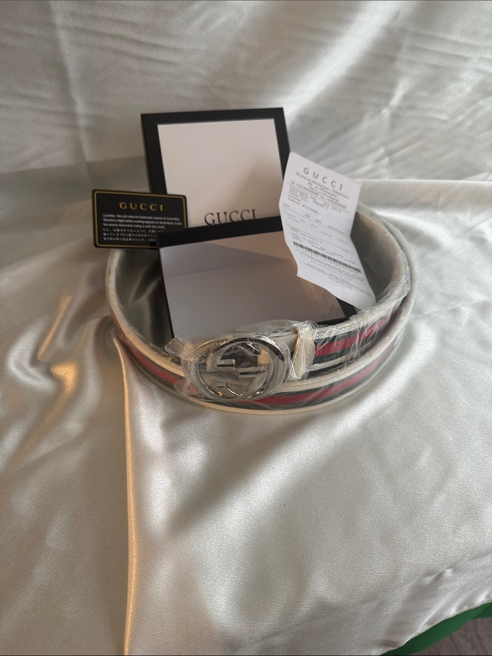 New! White Gucci Interlocking G belt with a red and green stripe. 115cm
